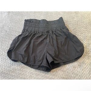 Outomet Athletic high rise Shorts Size M